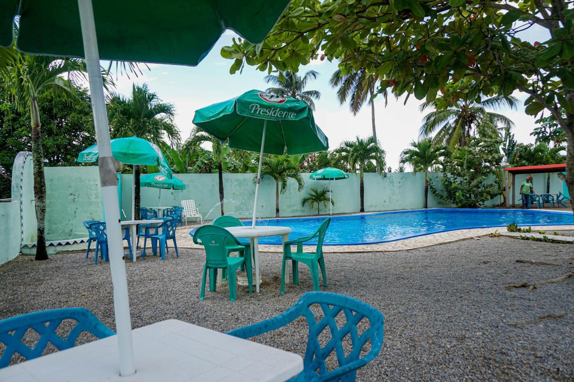 Hotel Nuevo Amanecer El Catey Bagian luar foto